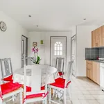 Tatil Evi Bronte's Coastal Retreat