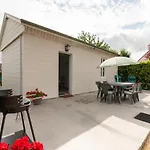 Bronte's Coastal Retreat Nyaraló Tracy-sur-Mer