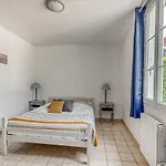 Bronte's Coastal Retreat Nyaraló Tracy-sur-Mer