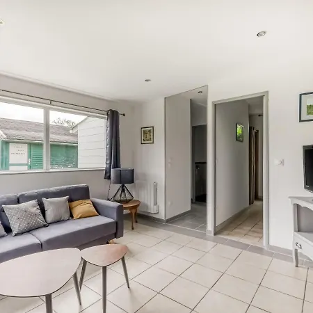 Feriehus Bronte S Coastal Retreat Tracy-sur-Mer