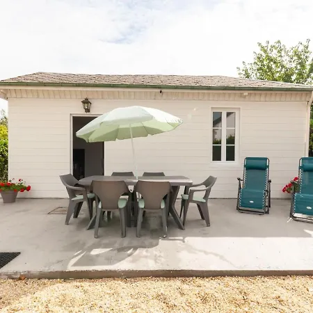 Feriehus Bronte S Coastal Retreat