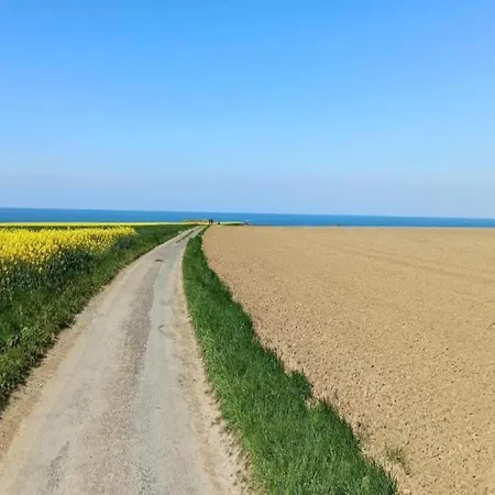 Feriehus Bronte's Coastal Retreat