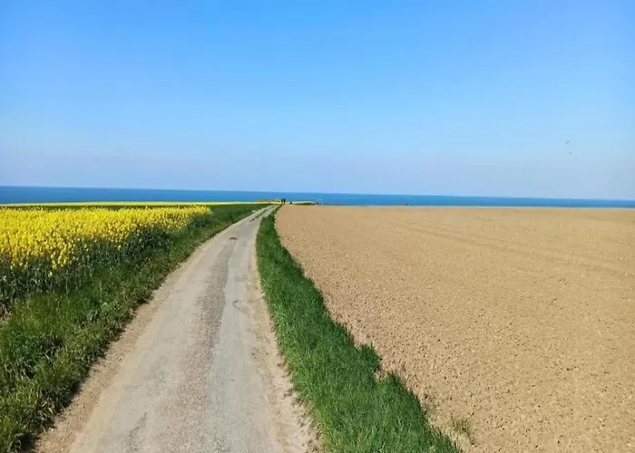 Feriehus Bronte's Coastal Retreat